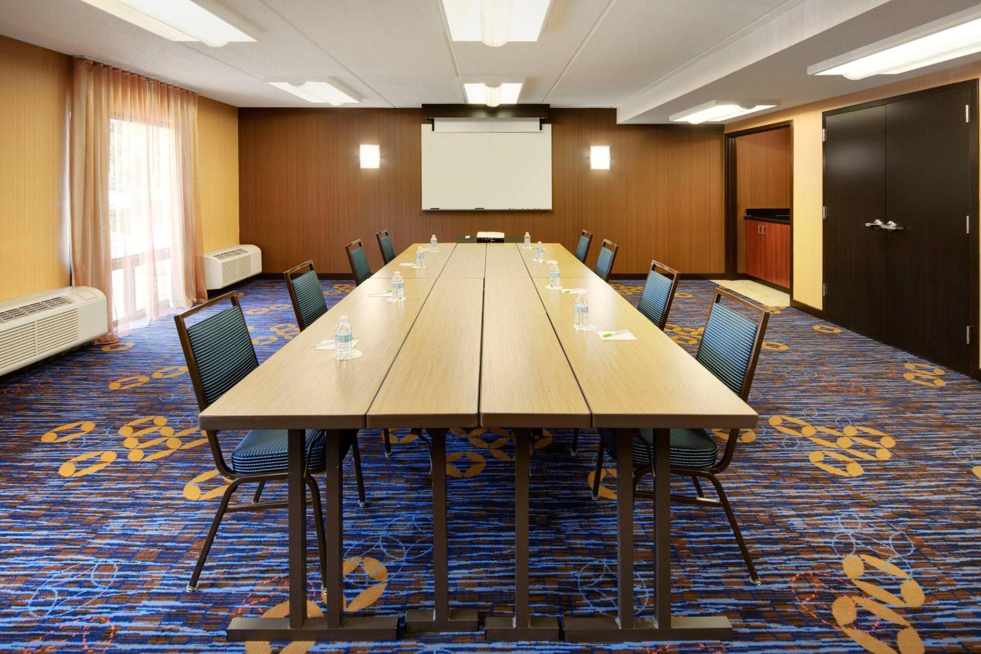 Courtyard Atlanta Norcross/peachtree Corners 3* Norcross