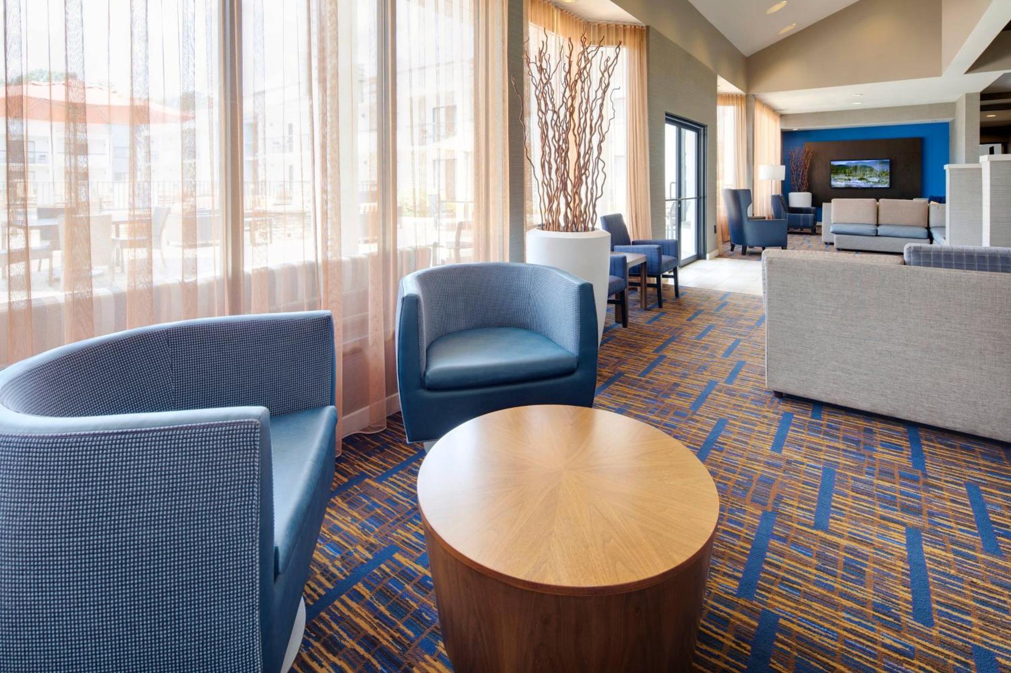 Courtyard Atlanta Norcross/peachtree Corners Hotel 3*